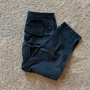 gap khaki straight leg pants in black, size 10